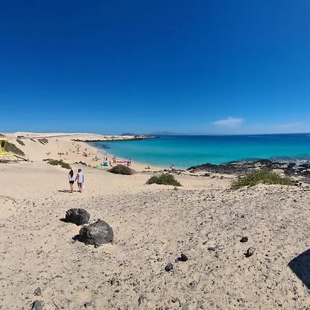 Casa Zalla 110m2, 200m2 Garden, Pool, 1gb Wi-fi, Private Parking Corralejo