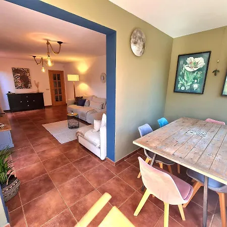 Casa Zalla 110m2, 200m2 Garden, Pool, 1gb Wi-fi, Private Parking *