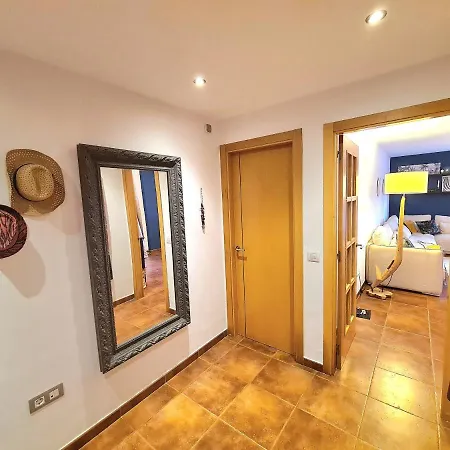Апартаменты Casa Zalla 110m2, 200m2 Garden, Pool, 1gb Wi-fi, Private Parking